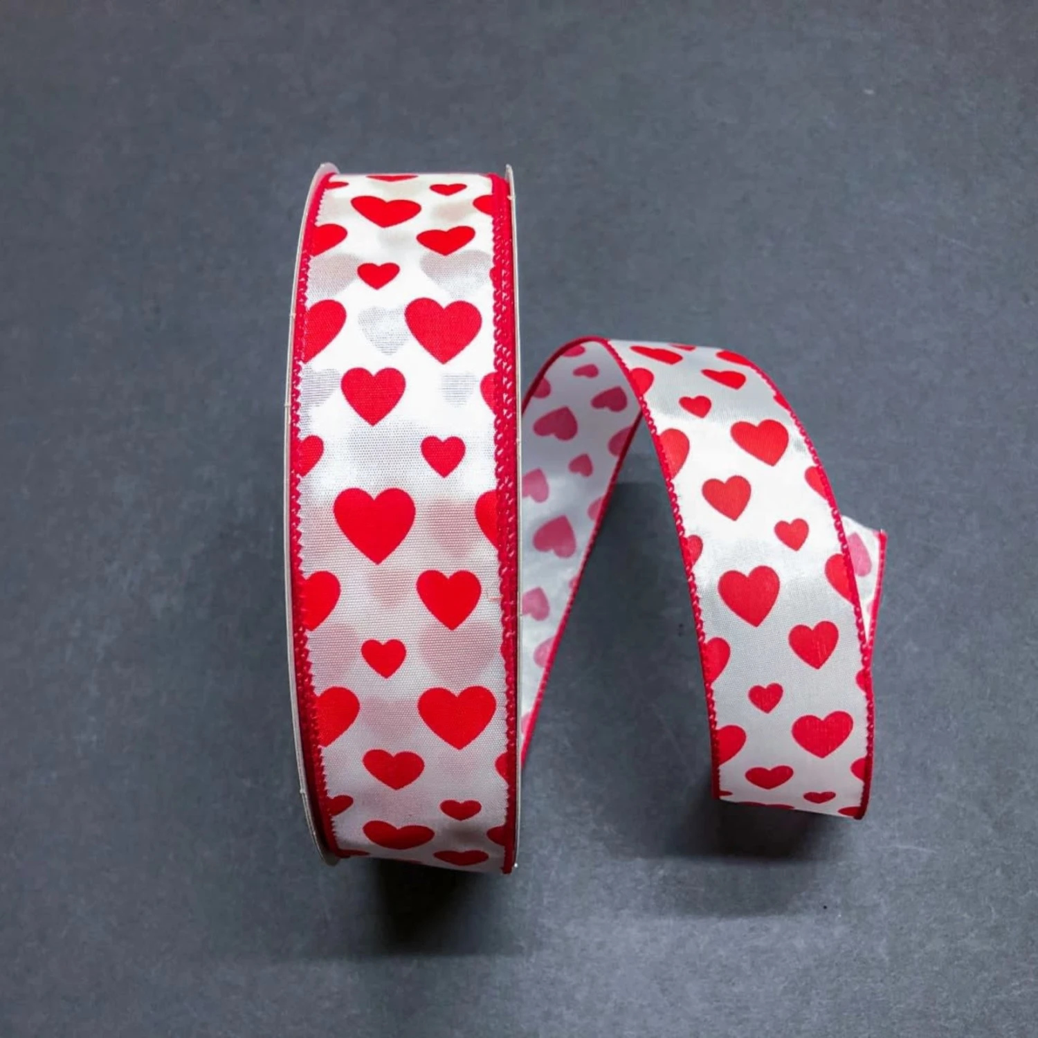 #9 , WHITE WITH RED HEARTS, 50 YDS 3 #9 , WHITE WITH RED HEARTS, 50 YDS