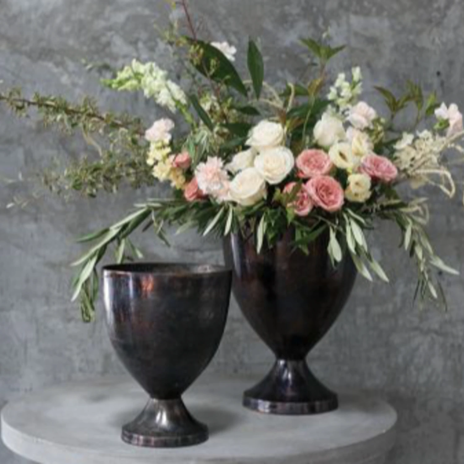 12.5”H X 9.75” BURNT SILVER ARSENAL METAL URN (AD) 5 12.5”H X 9.75” BURNT SILVER ARSENAL METAL URN (AD) - Image 4